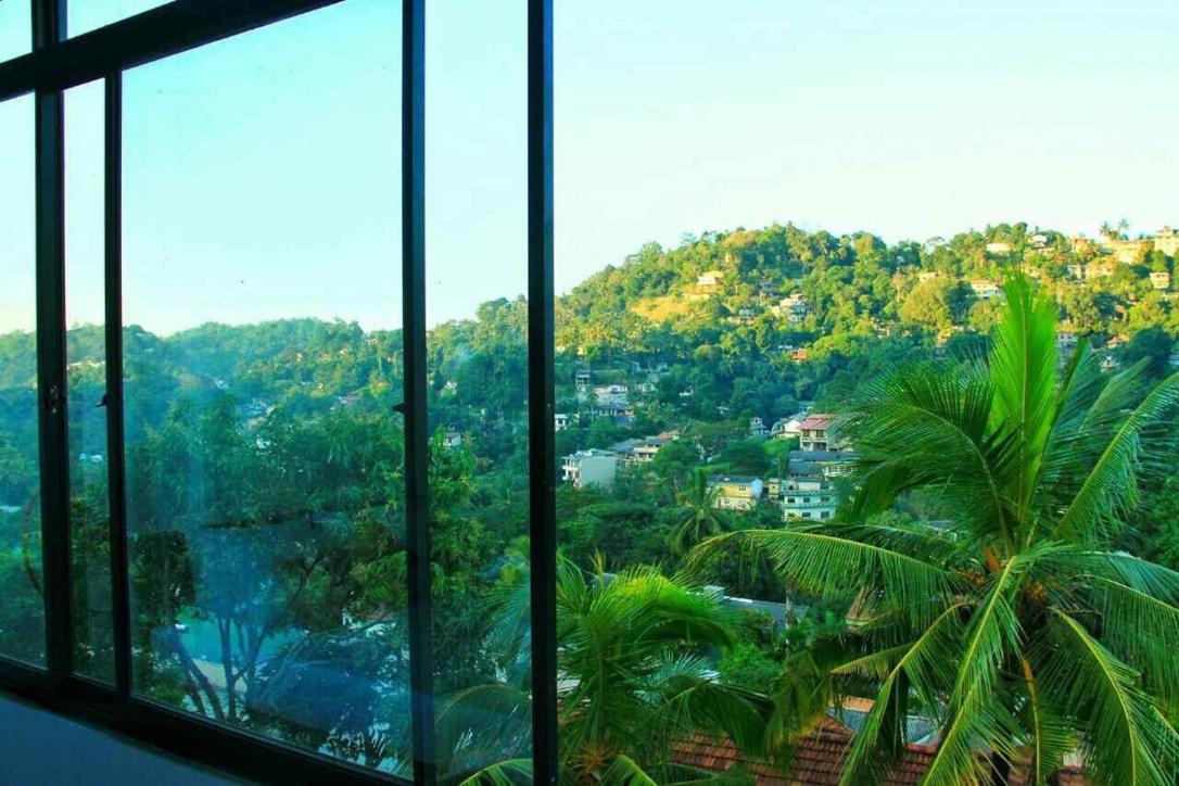 Luxury Apartment The Walkers Nest Kandy Eksteriør billede